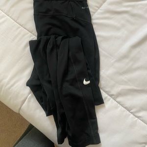 Women’s Nike Pro leggings
